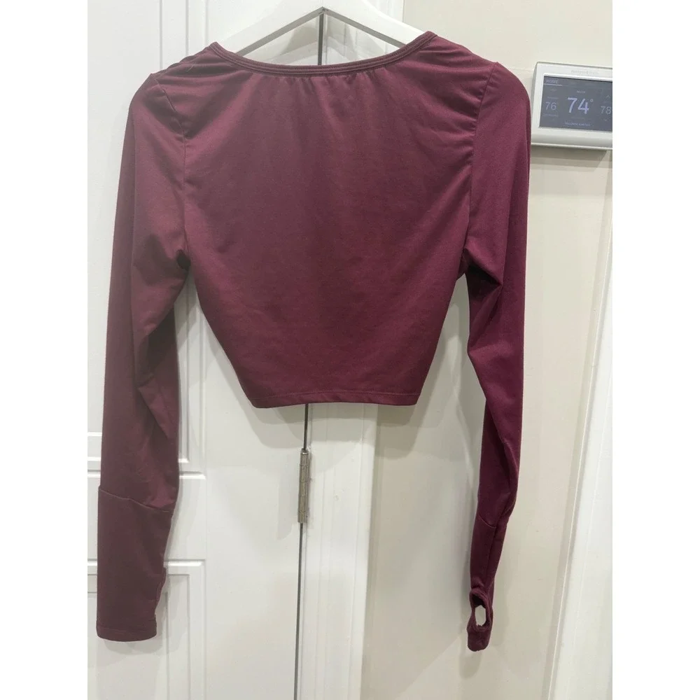 Gymshark Burgundy Long Sleeve  Crop Top Thumbholes Athletic‎ Athleisure Womens - Picture 8 of 10